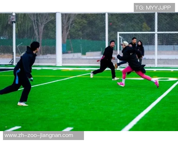 足球踢蛋蛋的趣味挑战赛让你体验不一样的运动乐趣与团队合作精神 足球踢蛋蛋的趣味挑战赛让你体验不一样的运动乐趣与团队合作精神